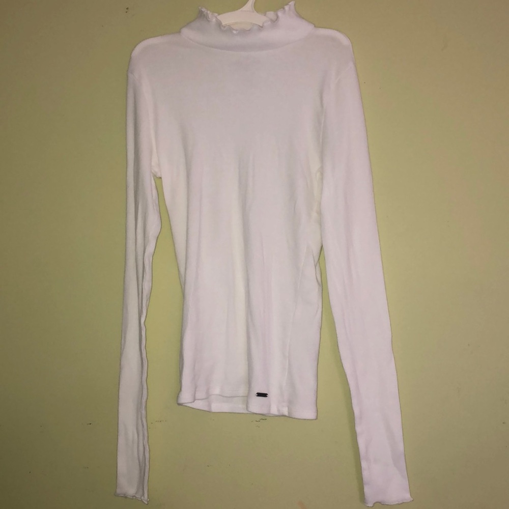 Lettuce edged tight turtleneck top